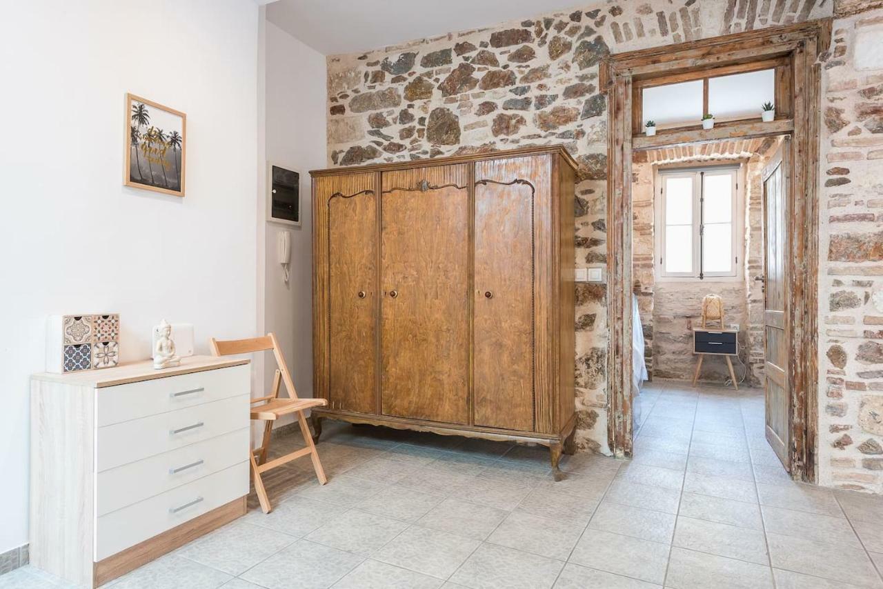 Stone House Under Acropolis Apartment เอเธนส์ ภายนอก รูปภาพ