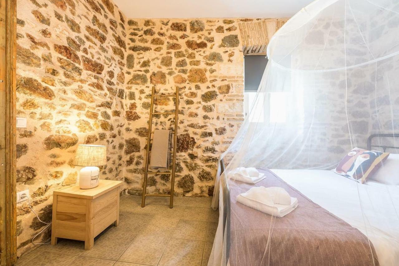 Stone House Under Acropolis Apartment เอเธนส์ ภายนอก รูปภาพ