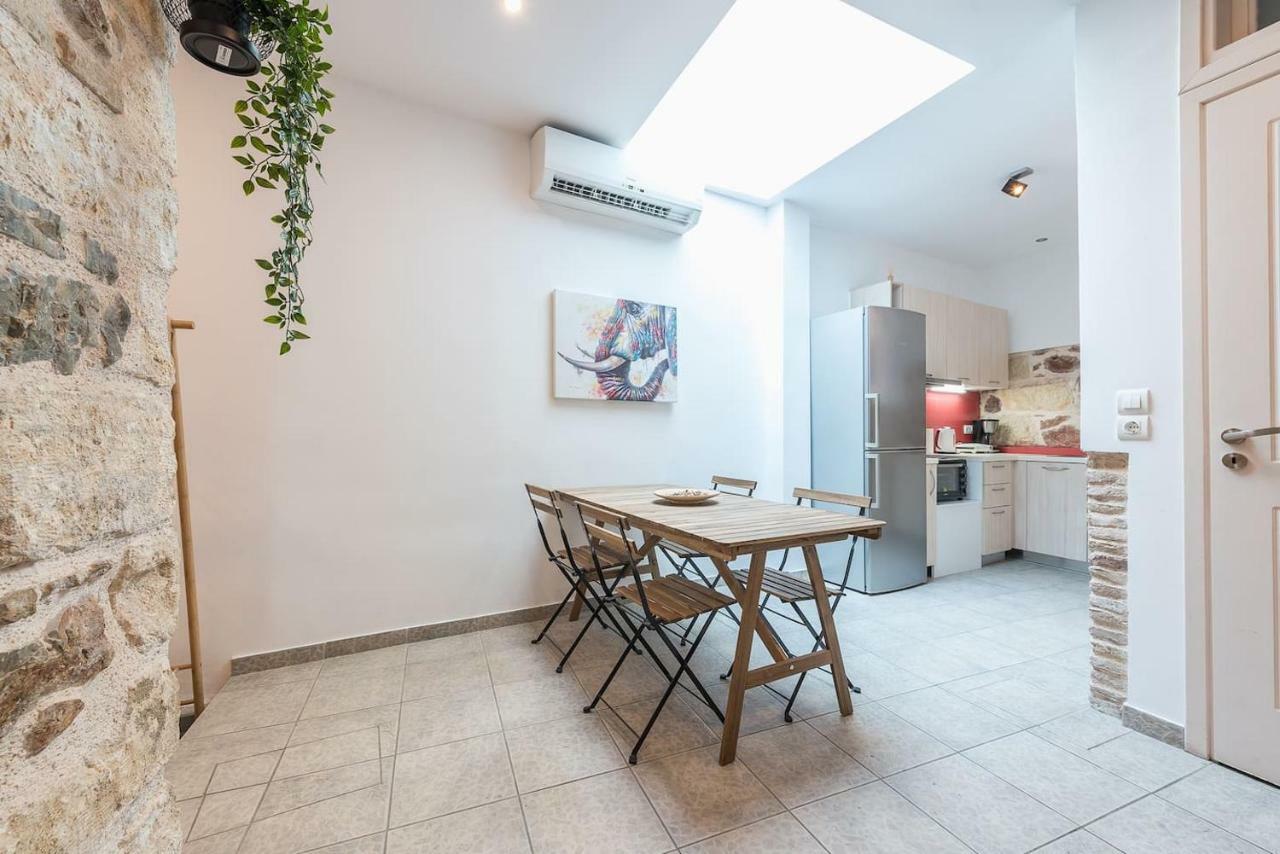 Stone House Under Acropolis Apartment เอเธนส์ ภายนอก รูปภาพ